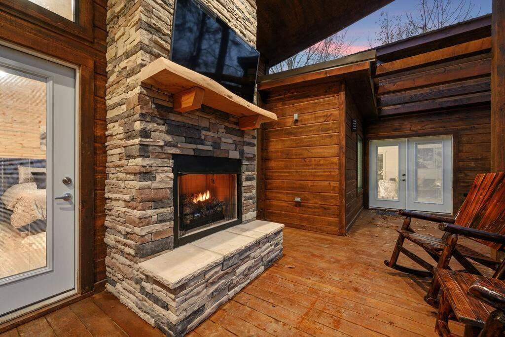 Diamond Cabin W/ Jet Shower & Secluded Back Deck! Broken Bow Exterior photo