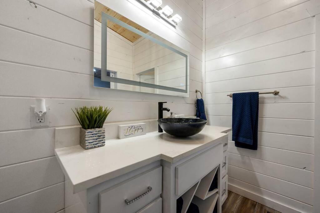 Diamond Cabin W/ Jet Shower & Secluded Back Deck! Broken Bow Exterior photo